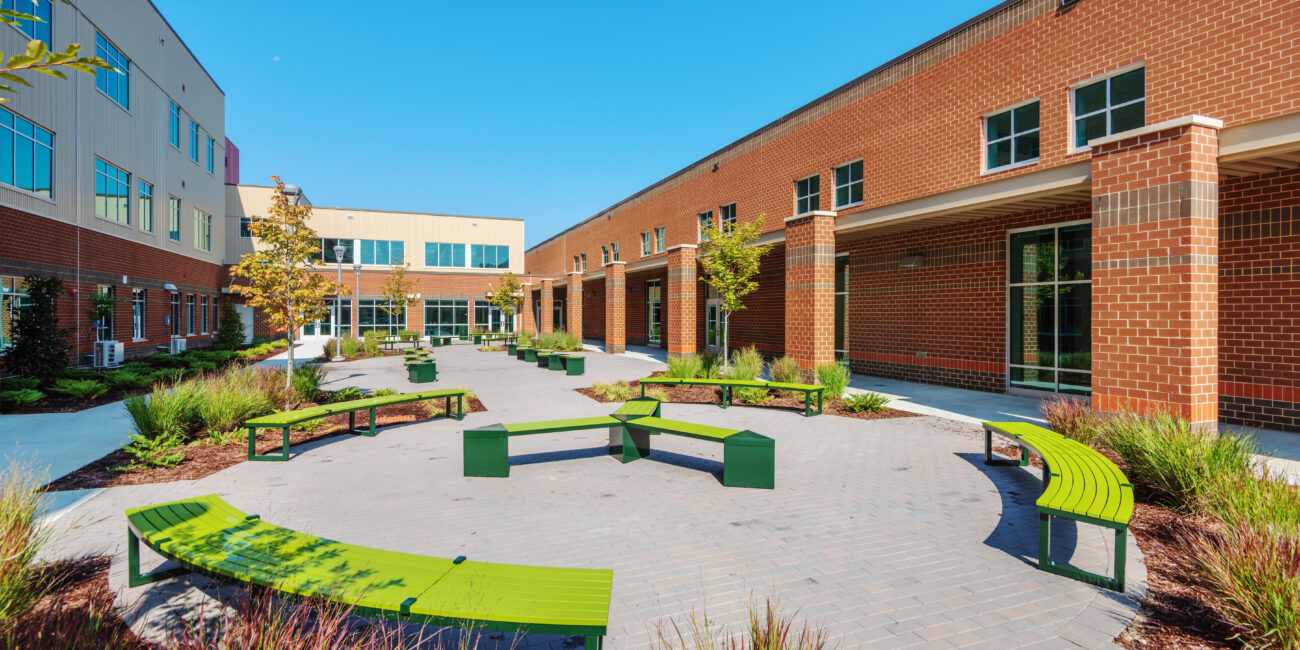 Neuse River MS - courtyard